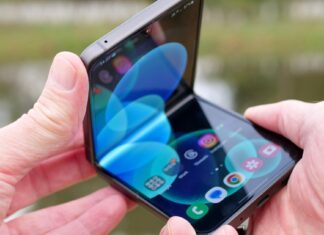Best Foldable Phone Black Friday Deals on Samsung and More