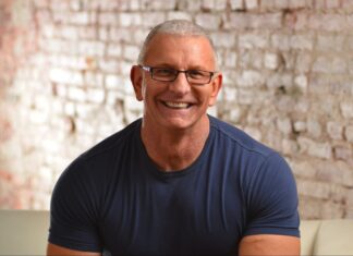 Watch Now: Robert Irvine Shares 4 Things Holding You Back from Becoming a Great Leader