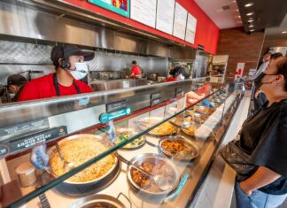 Panda Express Patron Attacks, Stabs Employee for Food Order