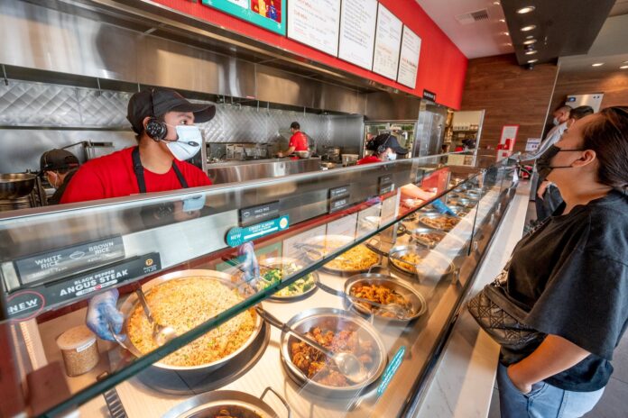 1702403570-panda-express-employees-attacked-GettyImages-13538860861.jpg