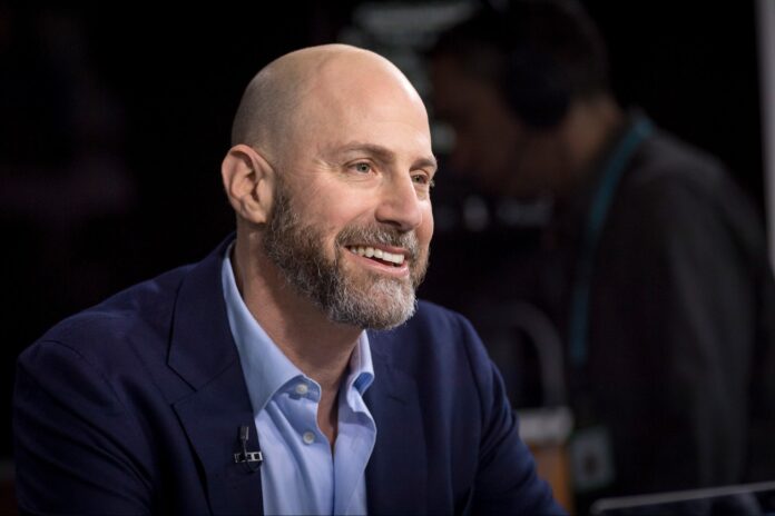 1702580290-etsy-ceo-josh-silverman-GettyImages-927179996.jpg