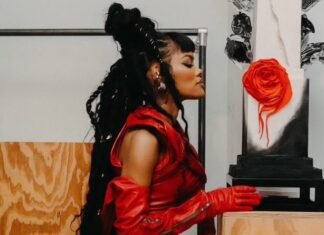 Teyana Taylor Stuns At Bday Soirée, Cozies Up With Victoria Monét