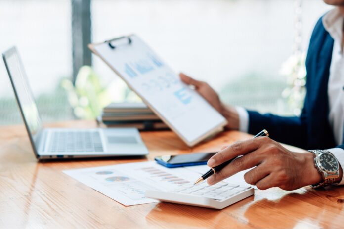 1703168558-seasonal-business-bookkeeping-tipsg-1342273311.jpg
