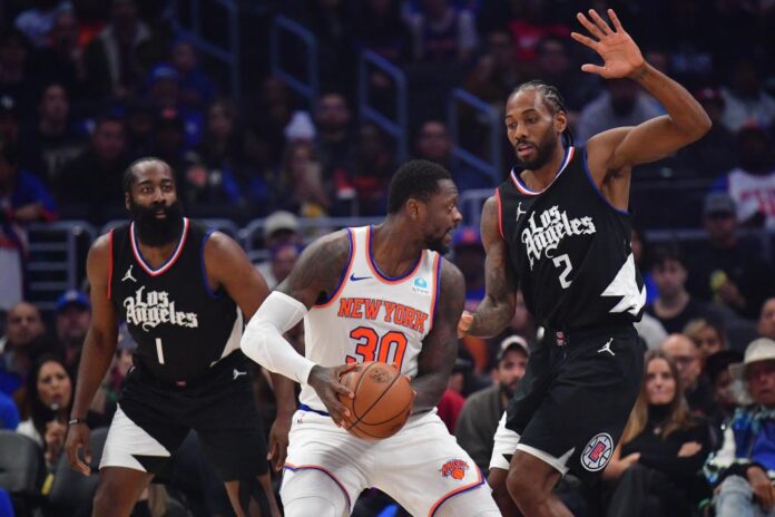 2023-12-17T050504Z_1661082215_MT1USATODAY22123513_RTRMADP_3_NBA-NEW-YORK-KNICKS-AT-LOS-ANGELES-CLIPP.jpg