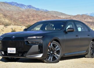 Mercedes-Benz EQS SUV vs BMW i7: ultra-luxury, head to head