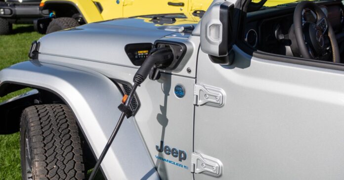 2024-jeep-wrangler-4xe-high-altitude-charging.jpg