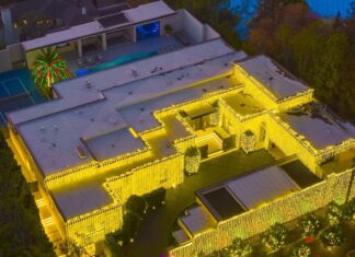 Celebrities Light Up Mansions With Extravagant Merry Makeovers