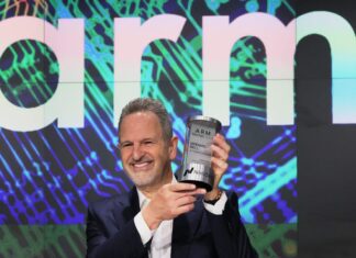 Chip-Company Boss Says the Idea of Humans Losing Control of AI Keeps Him up at Night