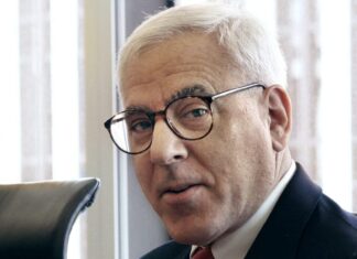 Billionaire David Rubenstein Says No Recession in Next Few Quarters