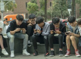 China Does Damage Control After Video-Game Rules Sparked $80B Meltdown