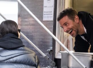 Bradley Cooper’s Ex Irina Shayk & Gigi Hadid Among First At His New Food Truck
