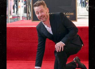 ‘Home Alone’ Star Macaulay Culkin Gets Star On Hollywood Walk of Fame