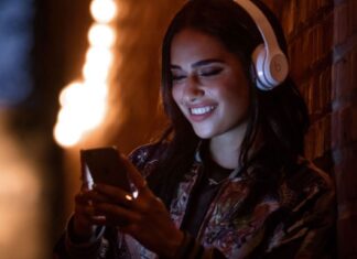 Beats Solo 3 Headphones are 50% Off the for Holidays
