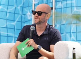 Bitcoin is on the move, Spotify cuts staff and more money floods AI