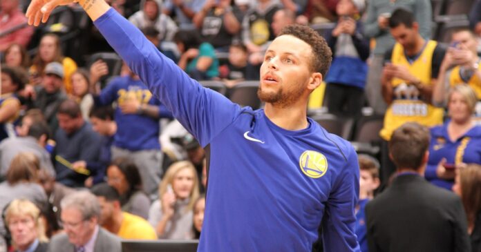 Golden_State_Warriors_Point_Guard_Stephen_Curry_01.jpg