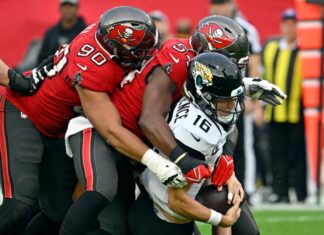 Trevor Lawrence injured again in Jaguars loss