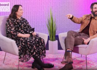 Josh Groban Explains Reason for Leaving ‘Sweeney Todd’ & Reflects on 20 Years of ‘Closer’