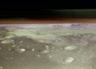 Mars Odyssey pulls a sideways maneuver to capture horizon
