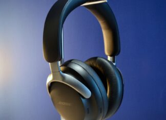 Bose’s QuietComfort Ultra headphones are $50 off right now