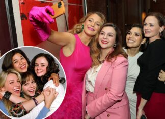America Ferrera has ‘Sisterhood of the Traveling Pants’ reunion