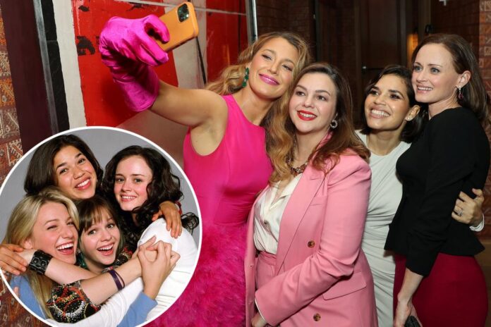 comp-america-ferrera-sisterhood-traveling-73874469.jpg