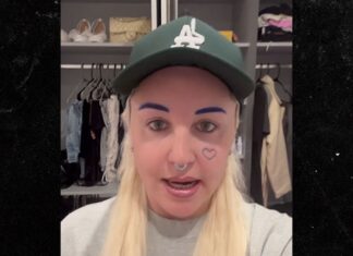 Amanda Bynes Says She’s Resuming Podcast After Brief Pause