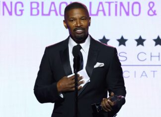 Jamie Foxx Emotional in First Public Appearance Since Medical Scare