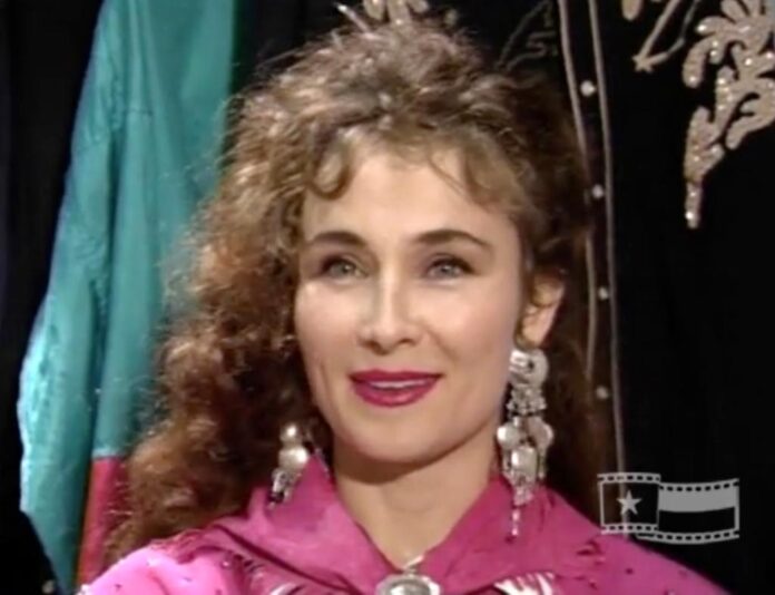 laura-lynch-interview-1992-74073353.jpg
