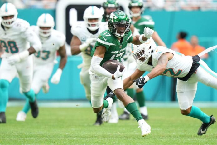new-york-jets-wide-receiver-73887289-e1702865623311.jpg