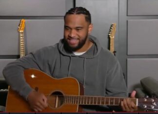 Tua Tagovailoa shows off guitar chops on ESPN’s ‘Manningcast’