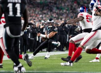 Giants’ penalty lets Eagles off hook for Jalen Hurts’ blunder