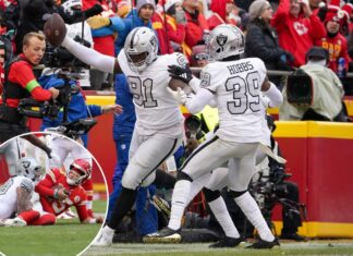 Raiders’ defense keys Christmas victory over sloppy Chiefs