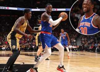 Julius Randle thrives for Knicks despite dealing with sore knee