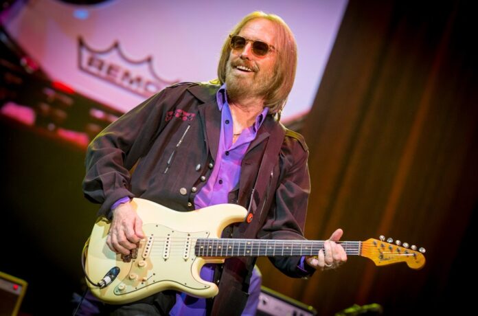 players-tom-petty-billboard-2023-bb15-1548.jpg