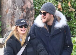 Sophie Turner Seals Peregrine Pearson Romance With a Kiss