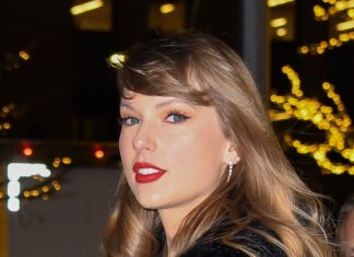 Taylor Swift's Super Sweet Pre-Game Treat for Travis Kelce Revealed