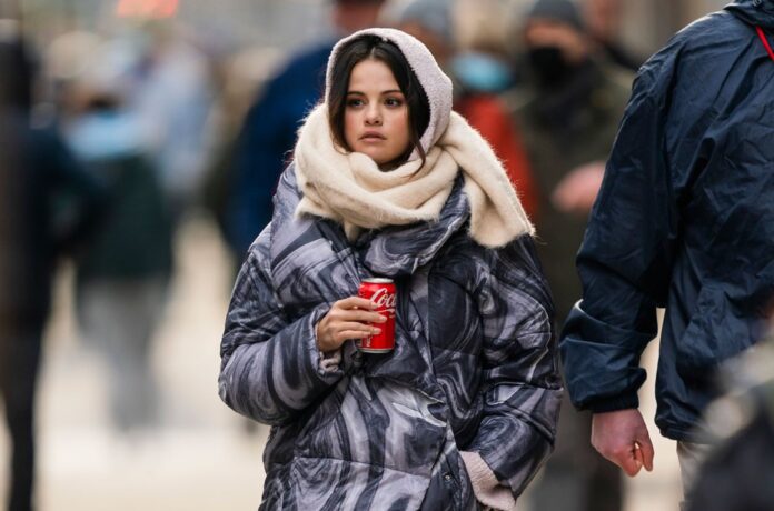 selena-gomez-puffer-2022-billboard-1548.jpg