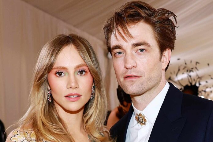 suki-waterhouse-robert-pattinson-met-gala-050123-e59e99338f244621b5e50e5f7f1a2107.jpg