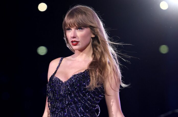 taylor-swift-eras-foxborough-2023-billboard-1548.jpg