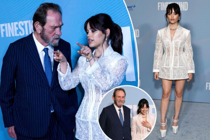 tommy-lee-jones-jenna-ortega-73731172.jpg