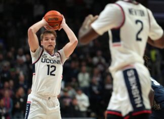 Pocket $250 for UConn-UNC, or any game