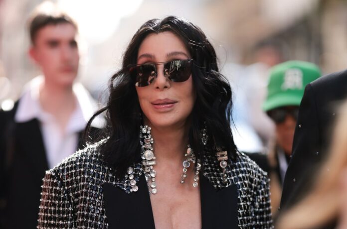 Cher-oct-23-paris-billboard-1548.jpg
