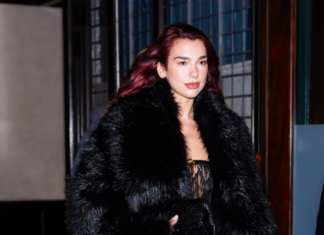 How to Dress Like A Mob Wife