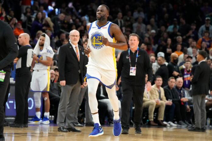 Warriors_Suns_Basketball_14101-d894a.jpg