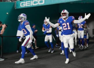 NFL bettor calls all eight division winners for $90,000 payout
