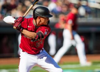 Mets claim Diego Castillo from Diamondbacks