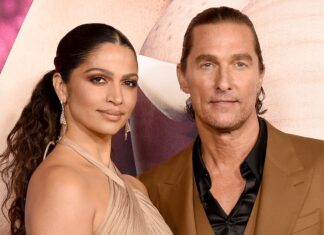 Camila & Matthew McConaughey's Daughter Is Mom's Mini-Me in Sweet Pics
