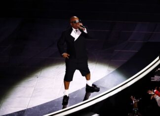 Funniest, Wildest & Pettiest Tweets From Super Bowl LVIII