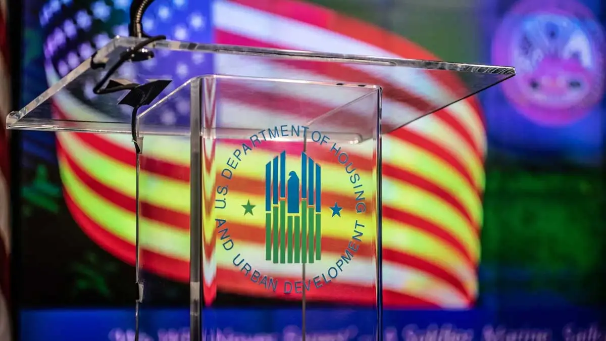 HousingWire-Podium-HUD.jpg