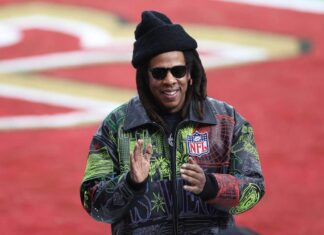 Super Bowl Halftime Producer Says Jay-Z Has Final Say on Headliner: ‘It’s a Decision That Jay Makes’